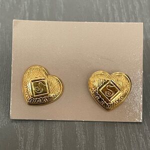 Avon etched gold Hearts Stud Earrings -  S is etched